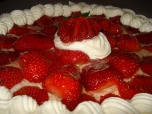 torta-de-frutilla-rellena